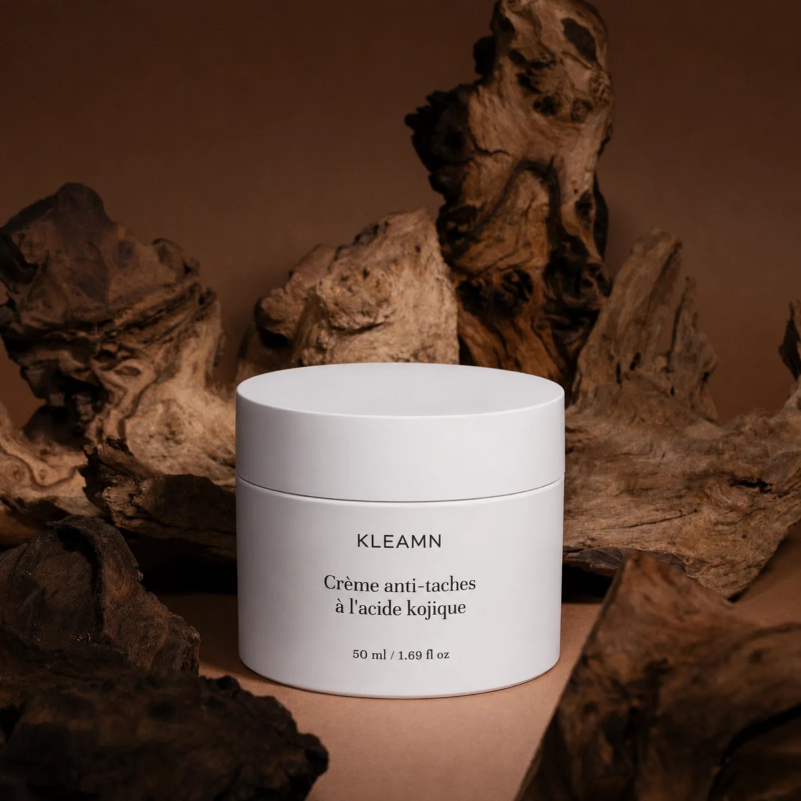 Crème anti-taches à l'acide kojique